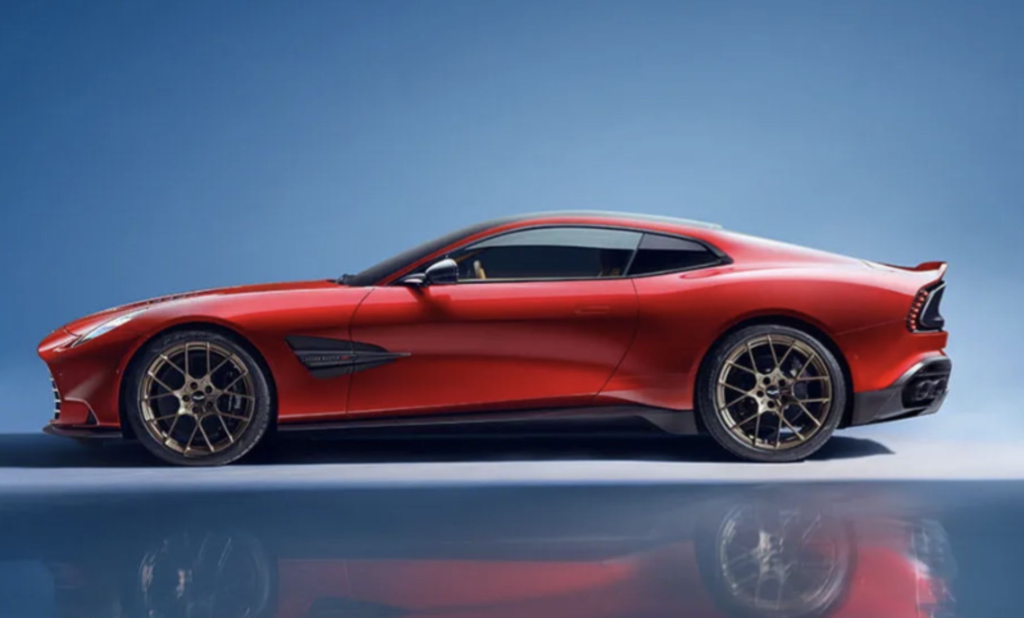 2025 Aston Martin Vanquish unveiled with over 800 bhp