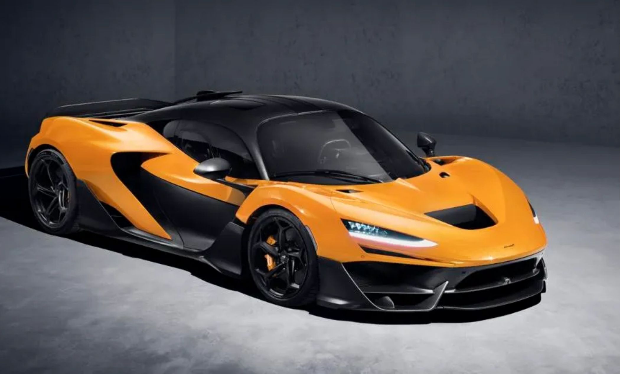 McLaren celebrates F1 legacy with $2.1 million W1 hybrid supercar reveal