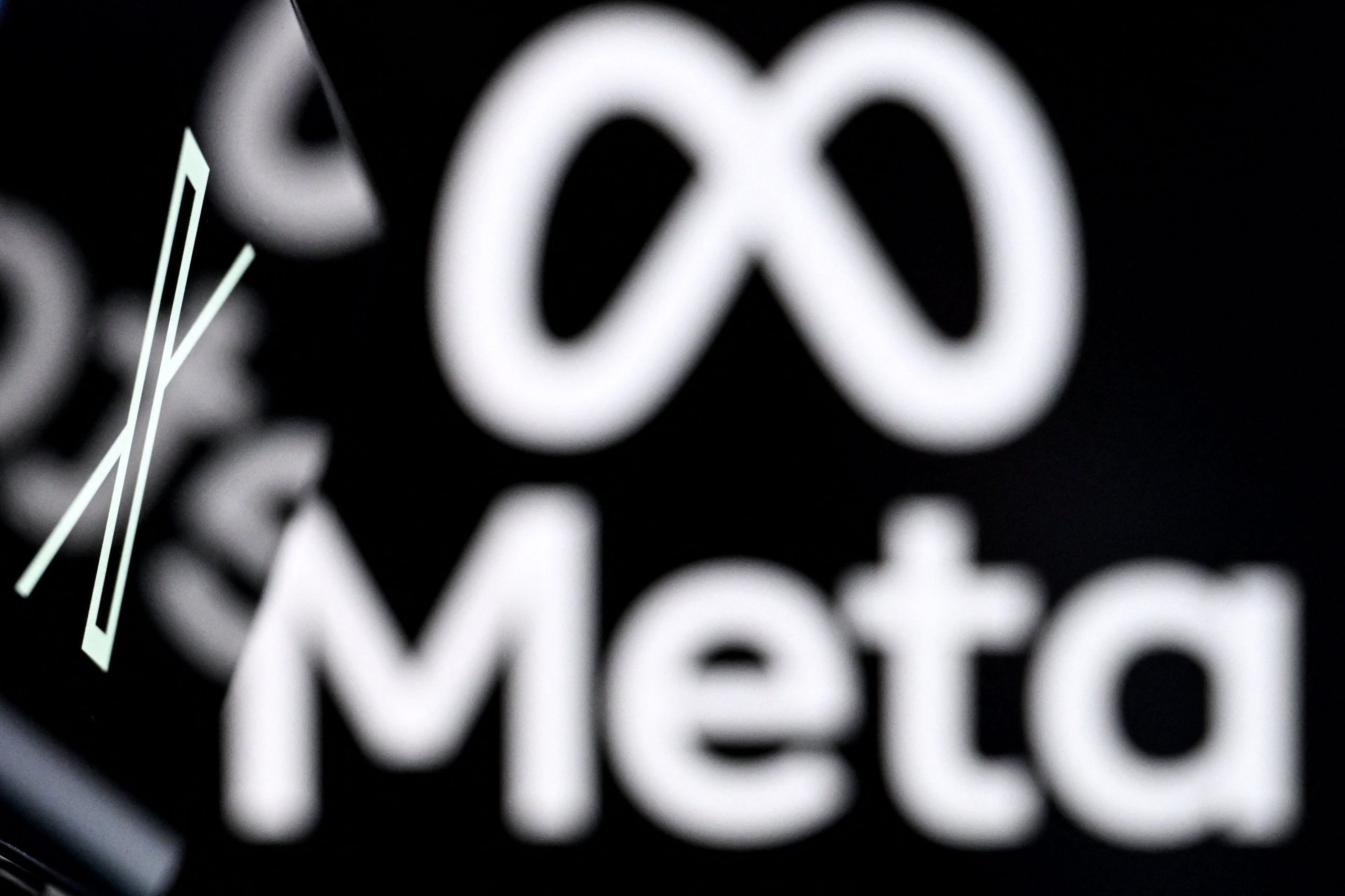 Facebook, Instagram beta testing Community Notes in the U.S.