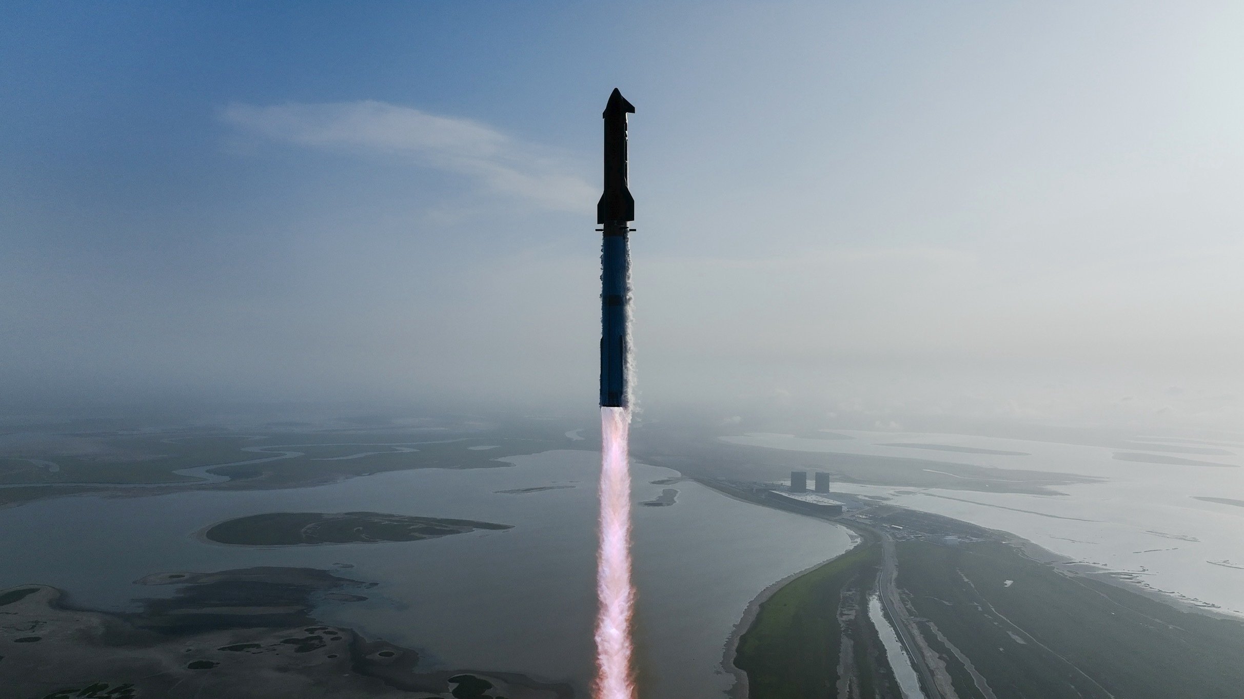 Watch the moment SpaceX Starship crushed a major milestone in latest test