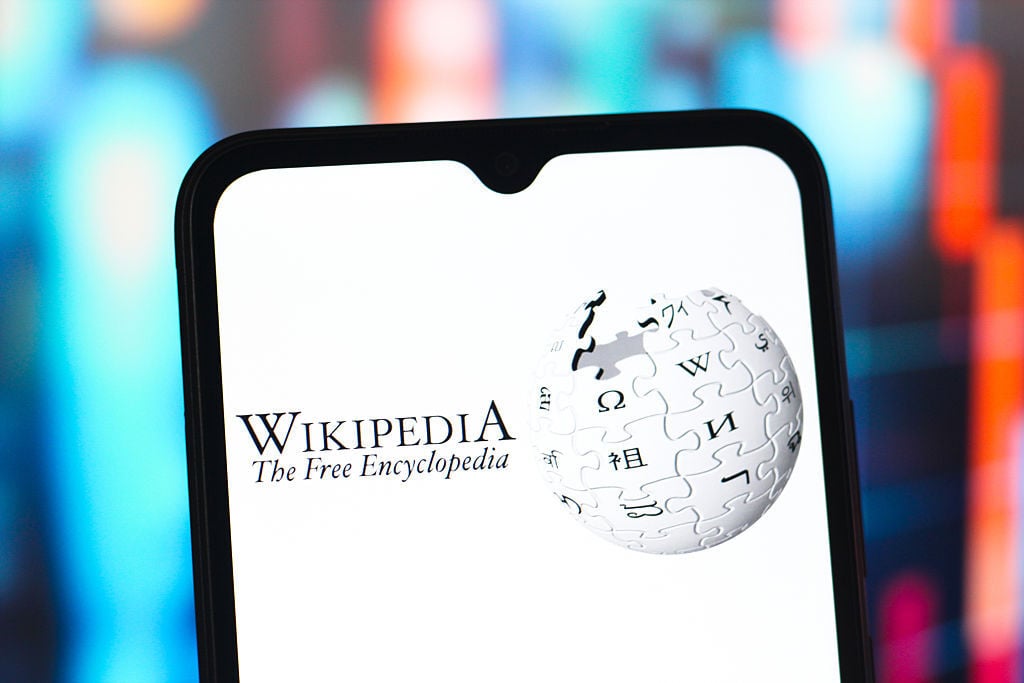 Wikipedia halts AI plans as editors revolt